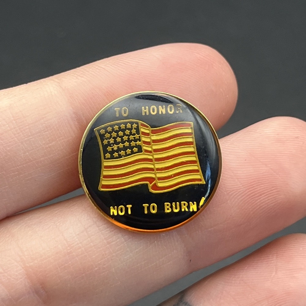 USA American Flag To Honor Not To Burn Lapel Hat‎ Pin